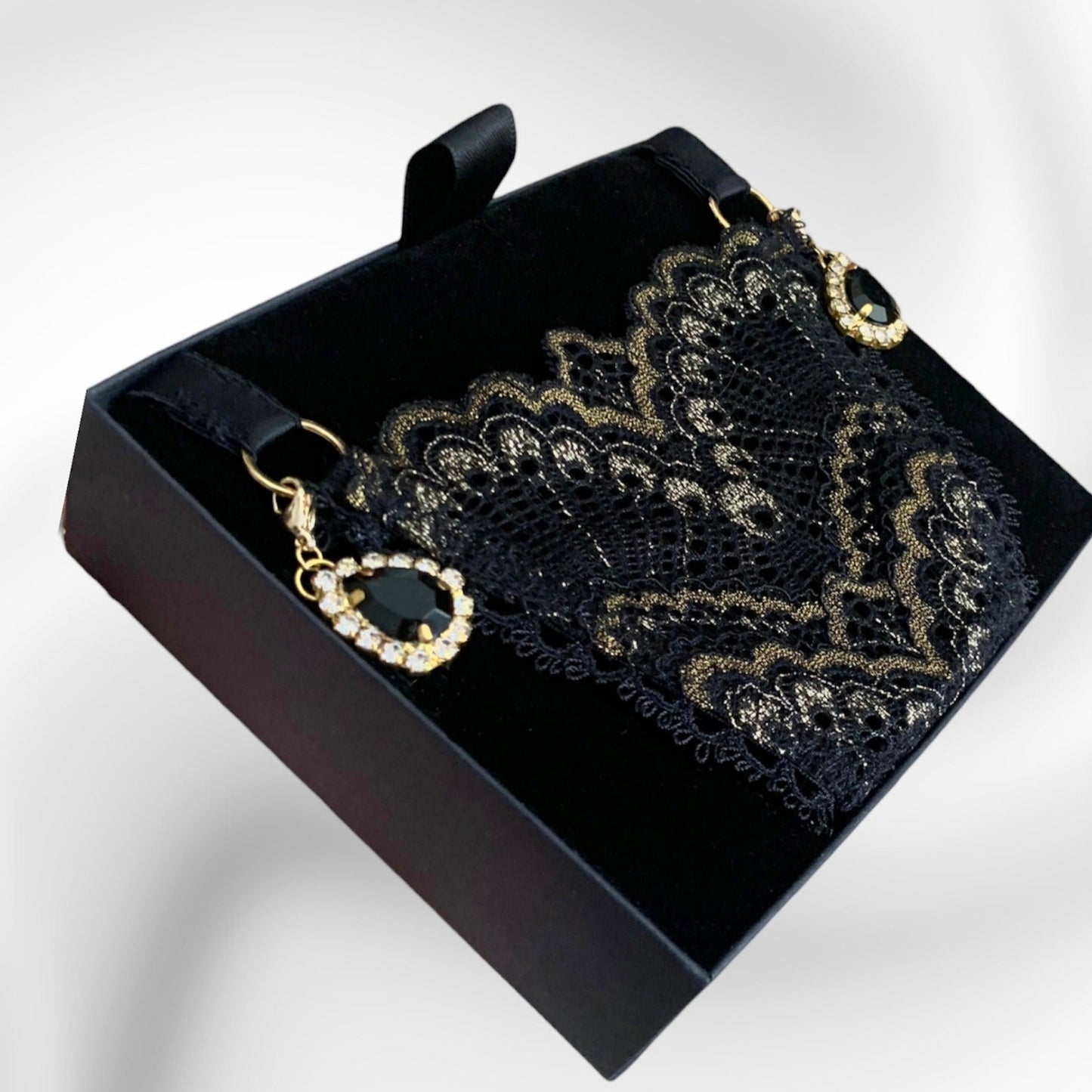 string bijoux magnétique- dentelle noir & doré